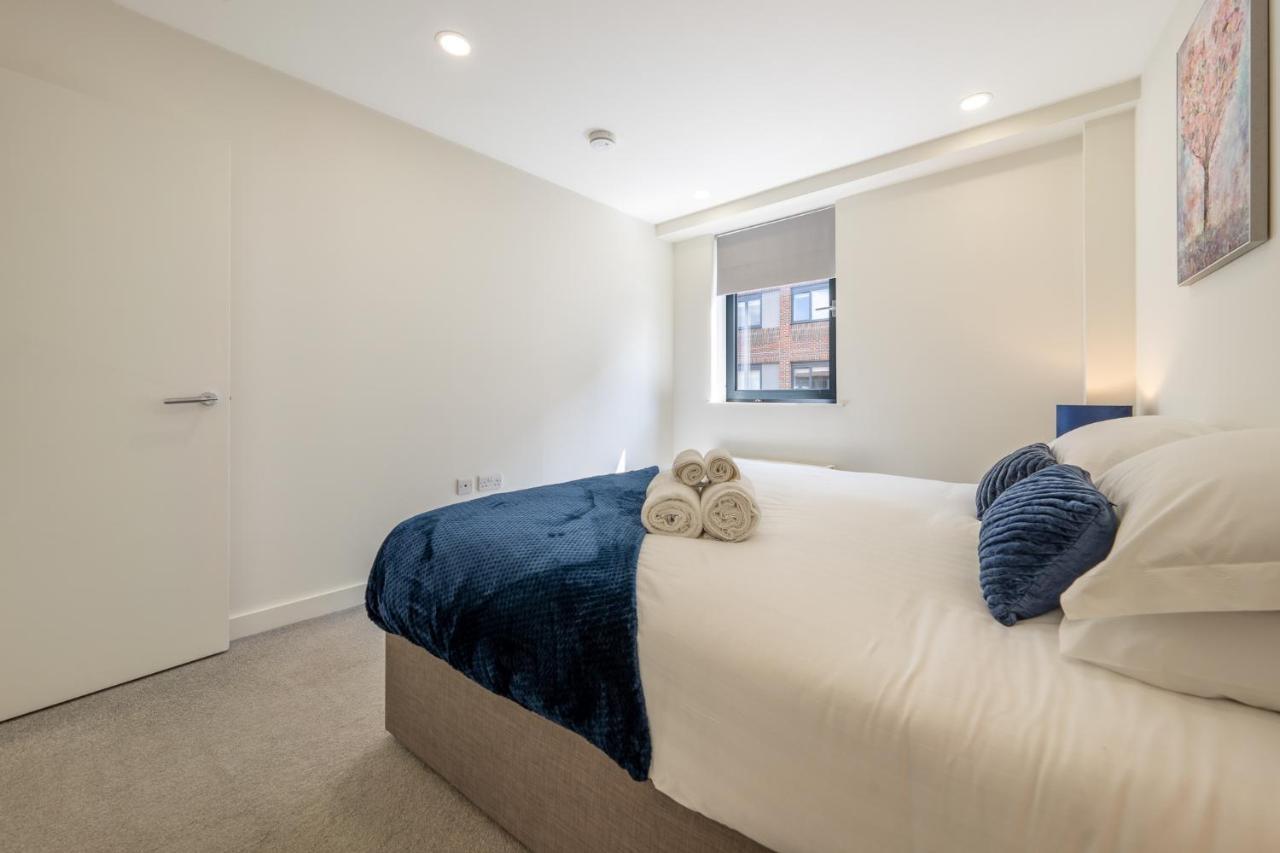Luxury One Bedroom Serviced Apartment In The Heart Of Bedford Kültér fotó