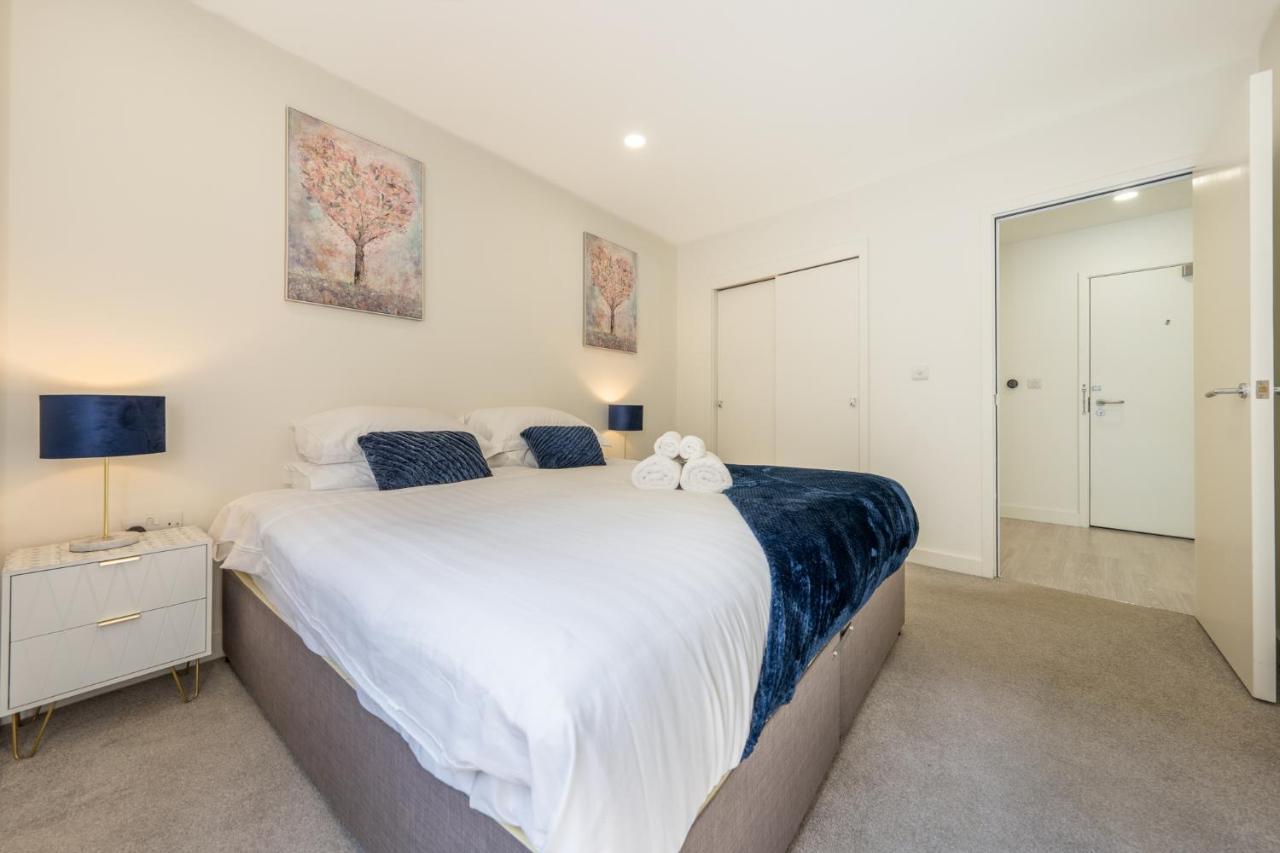 Luxury One Bedroom Serviced Apartment In The Heart Of Bedford Kültér fotó