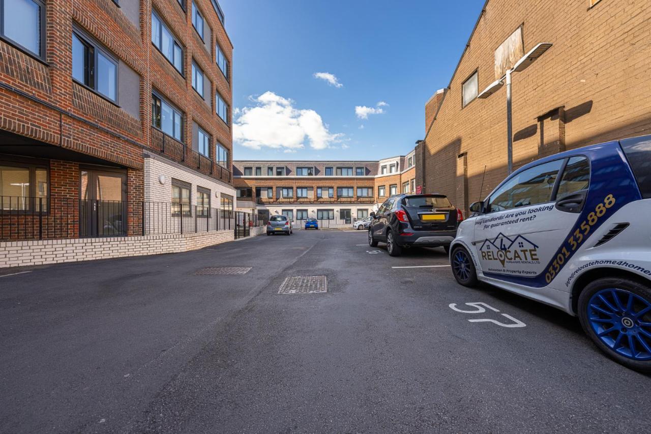 Luxury One Bedroom Serviced Apartment In The Heart Of Bedford Kültér fotó
